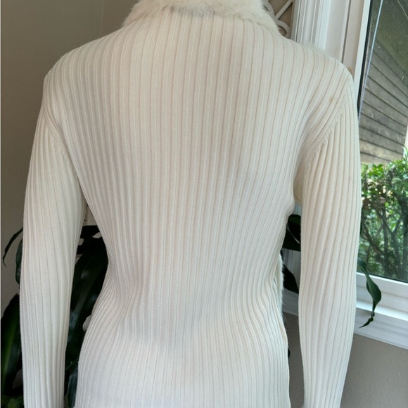 Gaby & Eden  Fur Trimmed Zip-Up Sweater - Picture 8 of 10